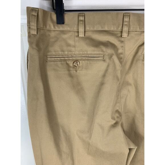 L.L. Bean Mens Classic Fit Khaki Cotton Chino Pants Size 35 Inseam 32 - Picture 3 of 6